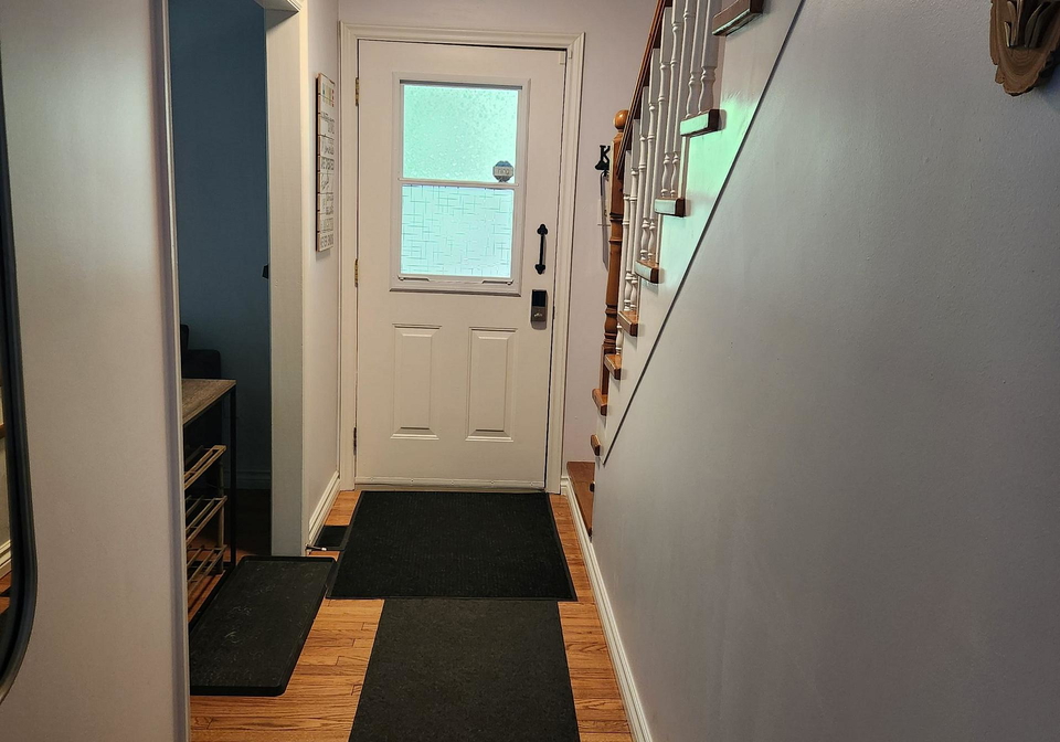 21-ivy-lane-tiny-ontario-s13508972