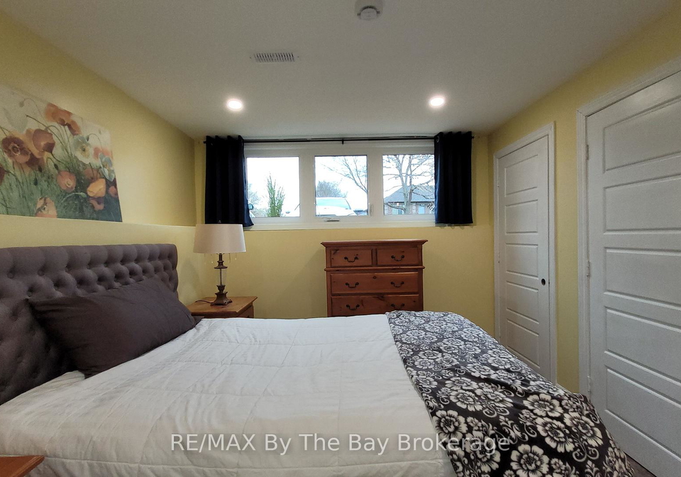 7-harbour-crescent-wasaga-beach-ontario-s13509688