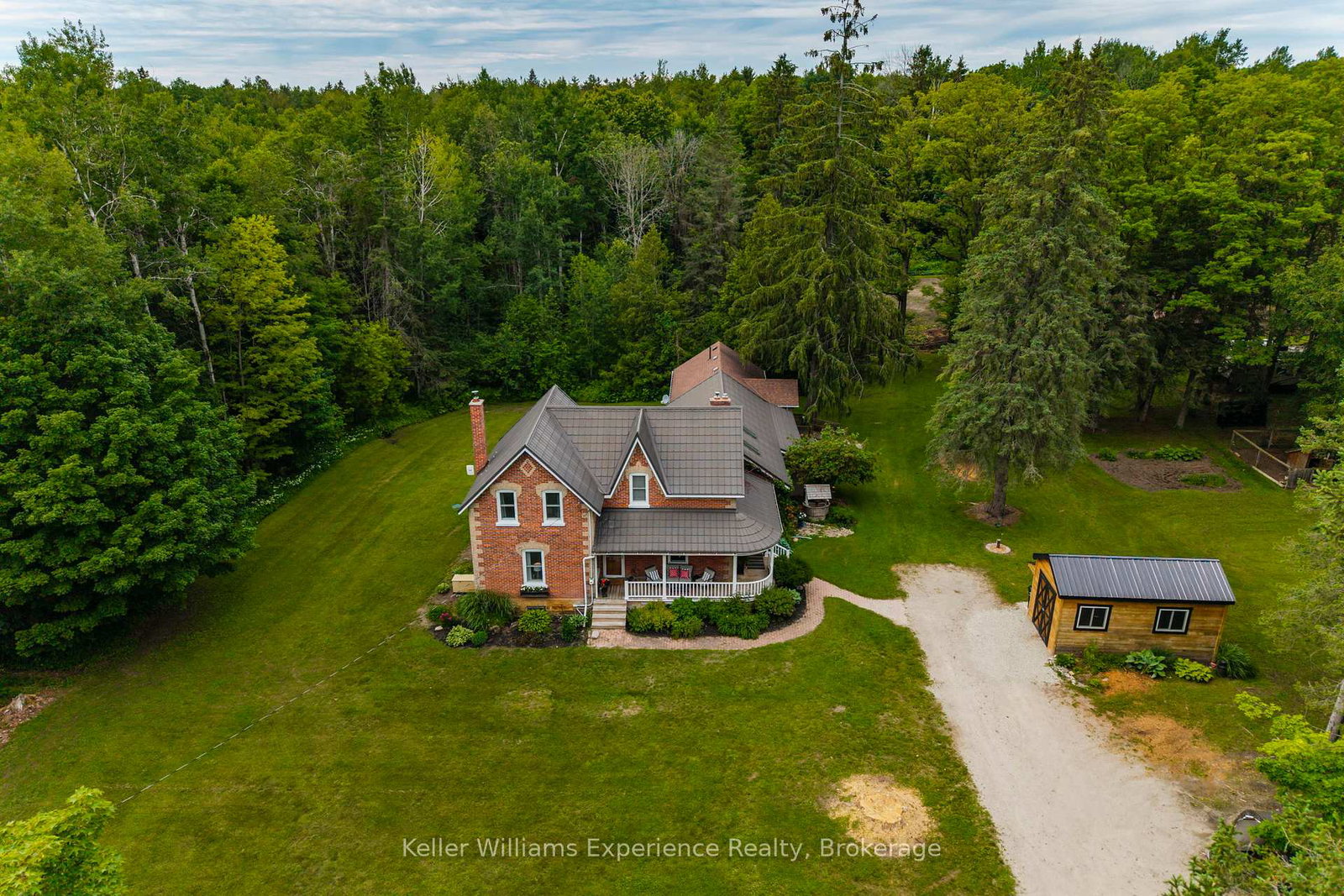 3744-flos-4-road-w-springwater-ontario-s13512170