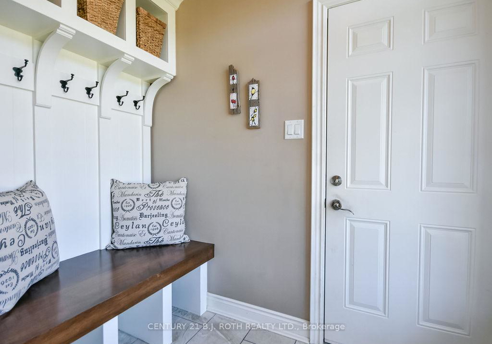 2-roy-hickling-drive-springwater-ontario-s13516098