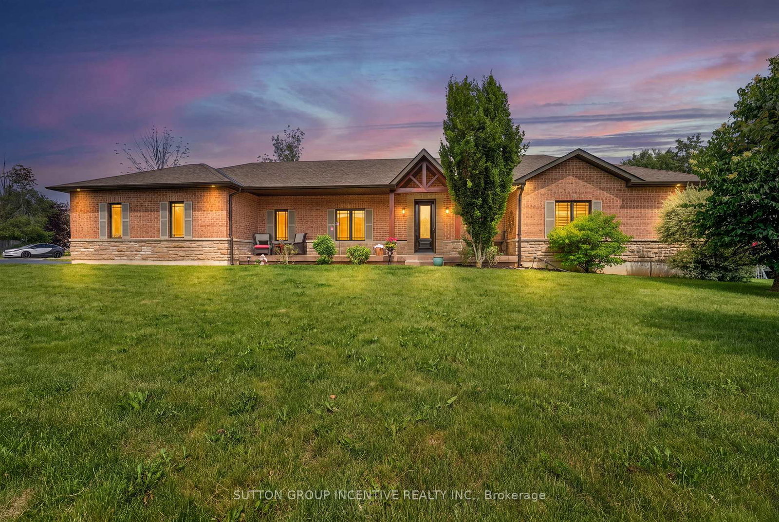 1-galrich-court-oro-medonte-ontario-s13516320