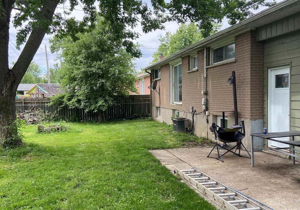 329-james-street-e-orillia-ontario-s13517662