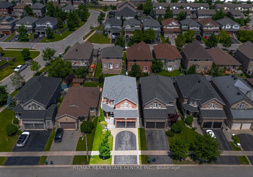 6-parisian-crescent-barrie-ontario-s13517988