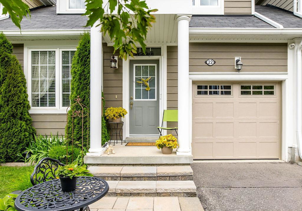 22-berkshire-avenue-wasaga-beach-ontario-s13518432