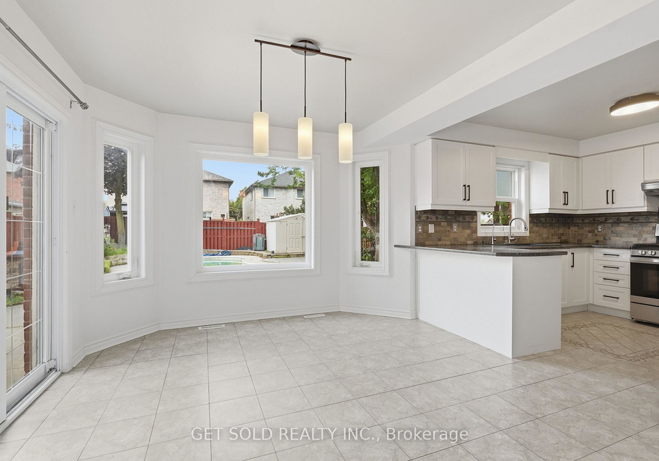 28-hawkins-drive-barrie-ontario-s13519572