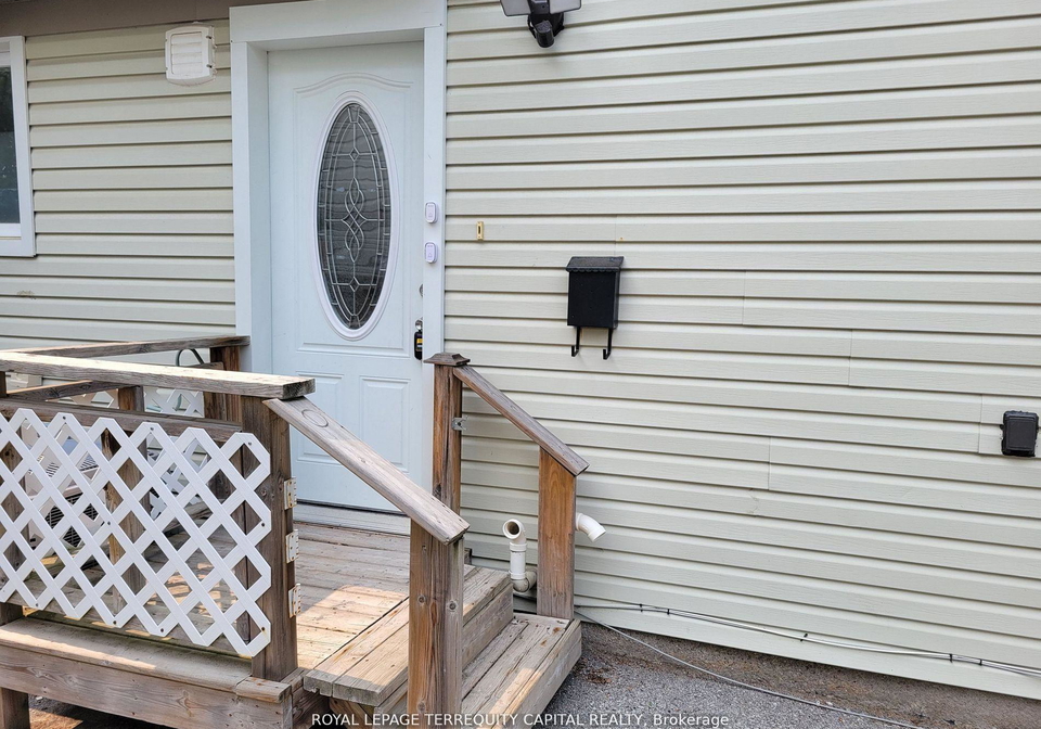 20-mowat-crescent-barrie-ontario-s13520022