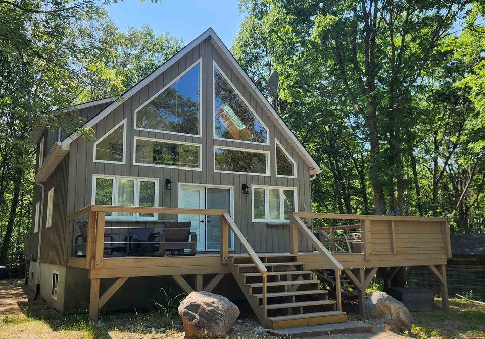 5-myiinggans-miikaan-lane-christian-island-30-ontario-s13521302