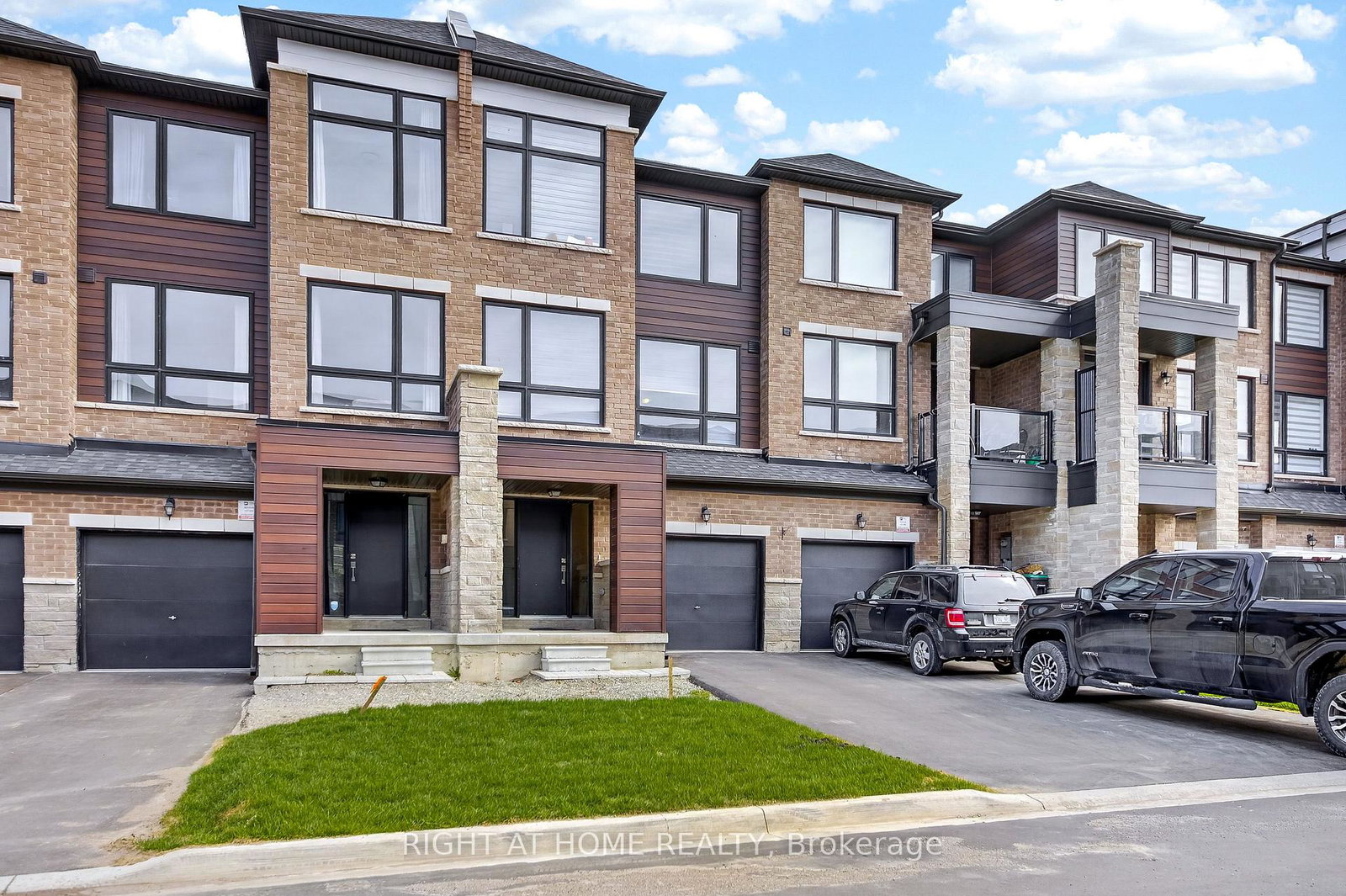 132-blue-forest-crescent-barrie-ontario-s13526566