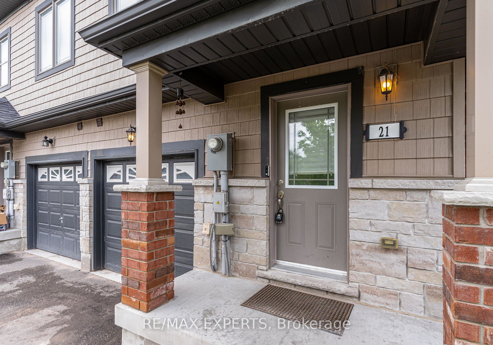 21-cygnus-crescent-barrie-ontario-s13526664