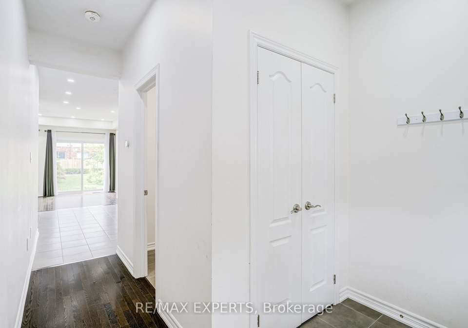 21-cygnus-crescent-barrie-ontario-s13526664