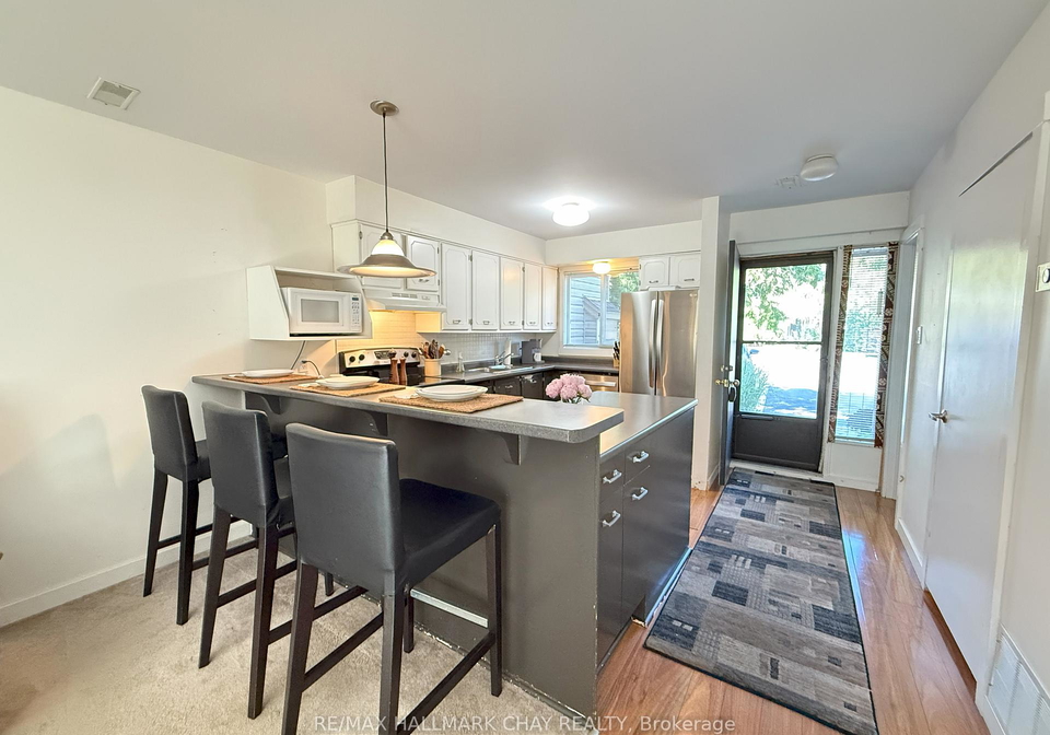 128-escarpment-crescent-collingwood-ontario-s13527162