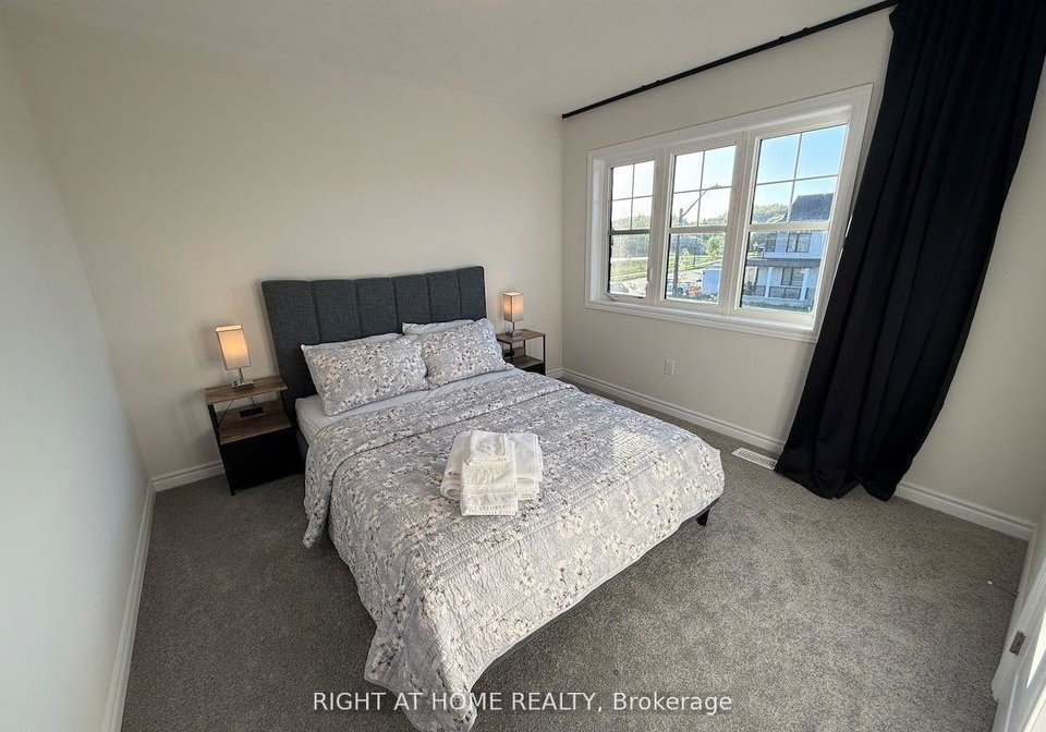 28-federica-crescent-wasaga-beach-ontario-s13530718