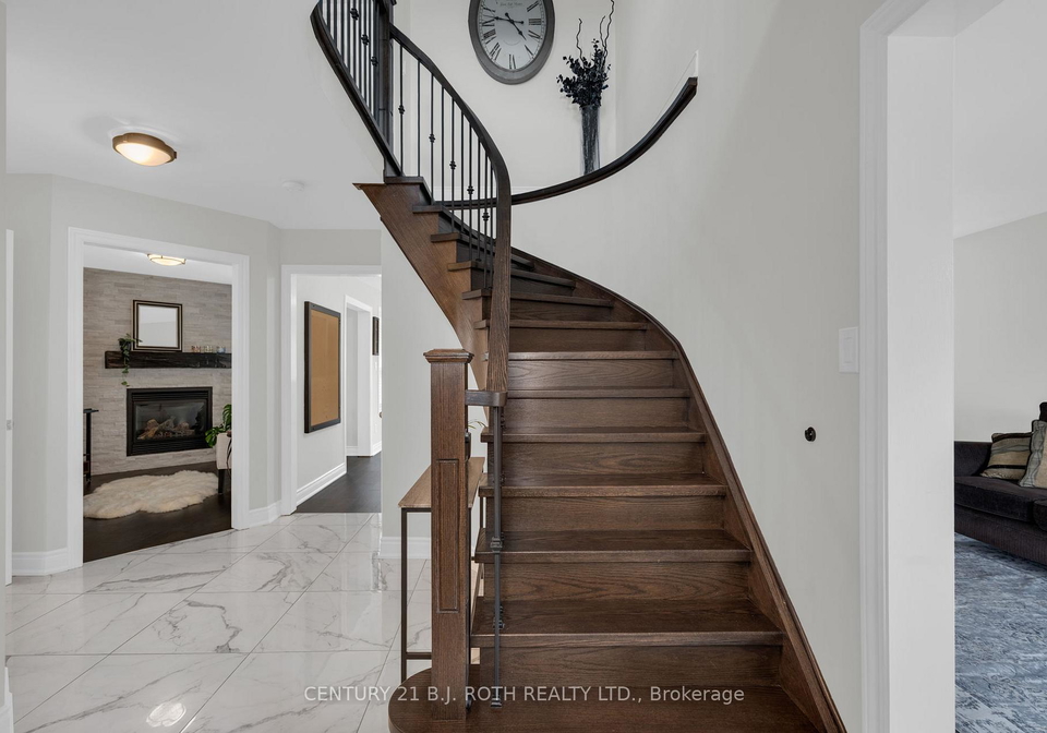16-longman-drive-barrie-ontario-s13531082