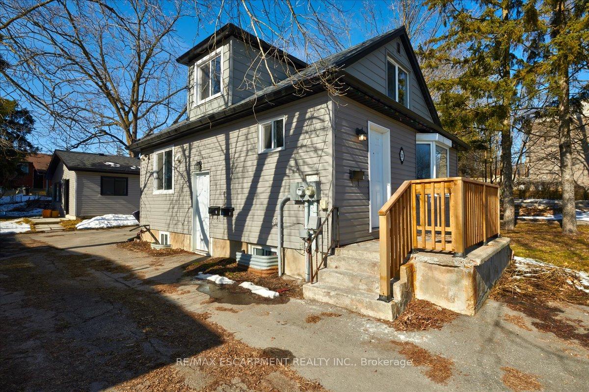 210-owen-street-barrie-ontario-s13533118