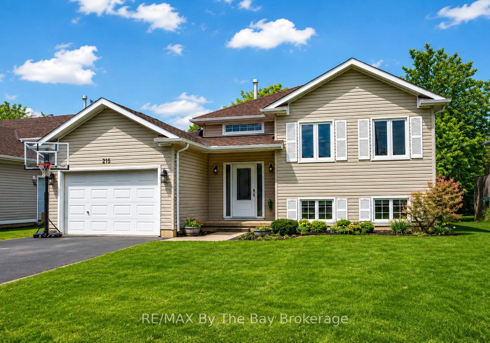 215-montreal-street-clearview-ontario-s13533242