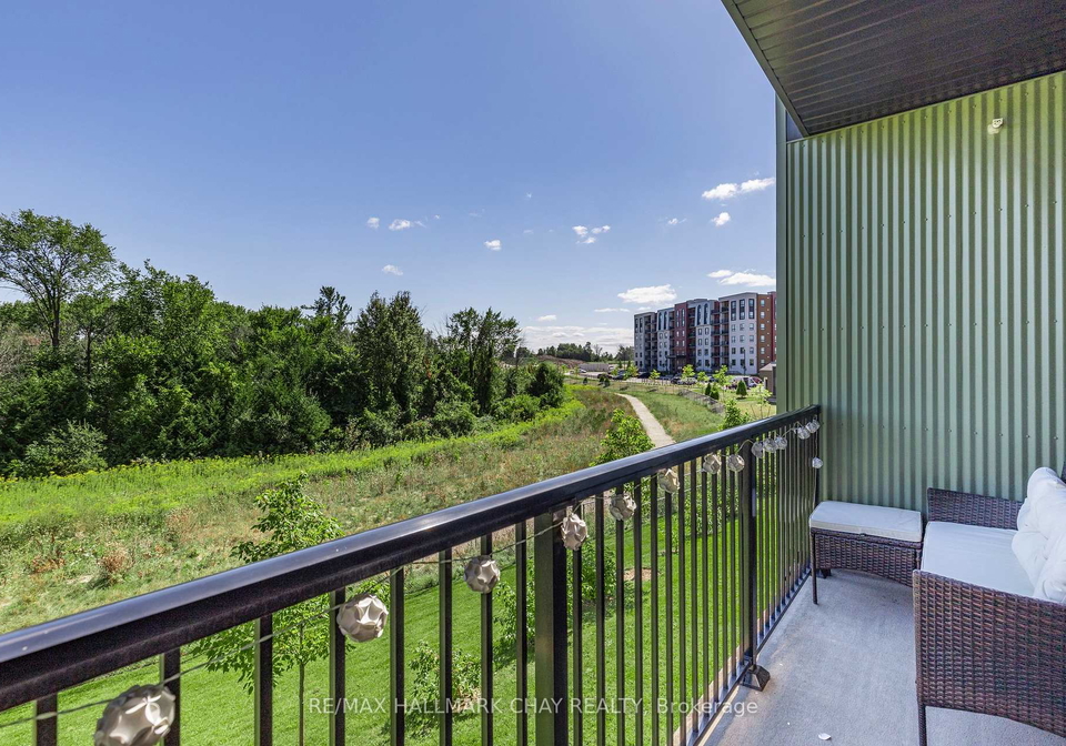 5-chef-lane-barrie-ontario-s13533338
