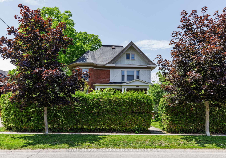 216-cedar-street-collingwood-ontario-s13534876