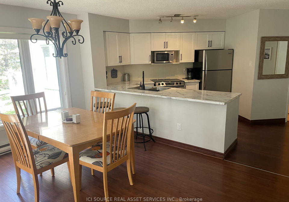 18-ramblings-way-collingwood-ontario-s13536328