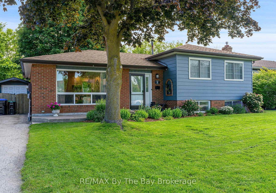 8-harben-court-collingwood-ontario-s13537290