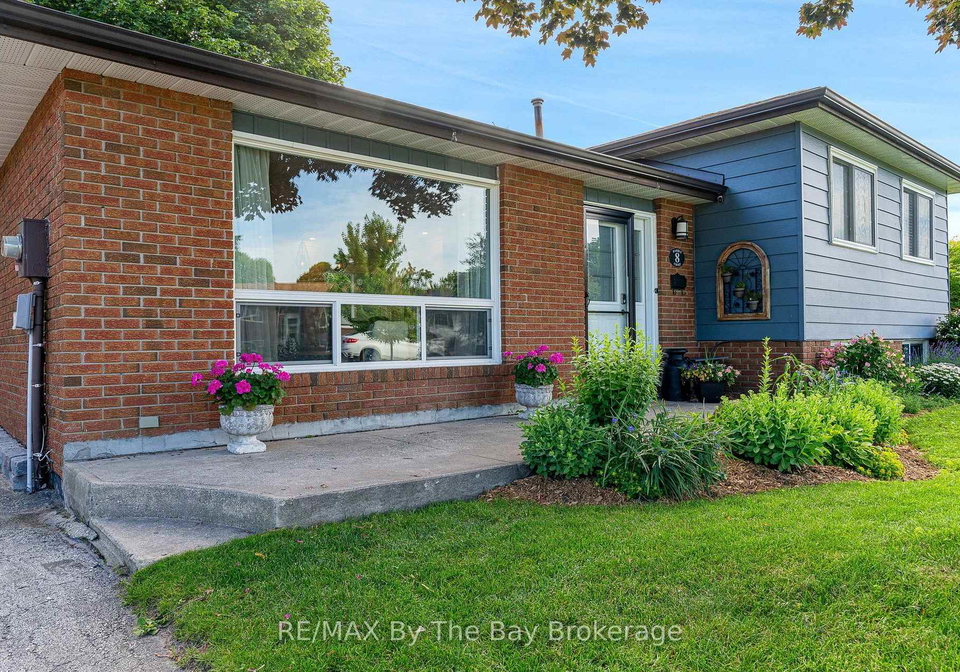 8-harben-court-collingwood-ontario-s13537290