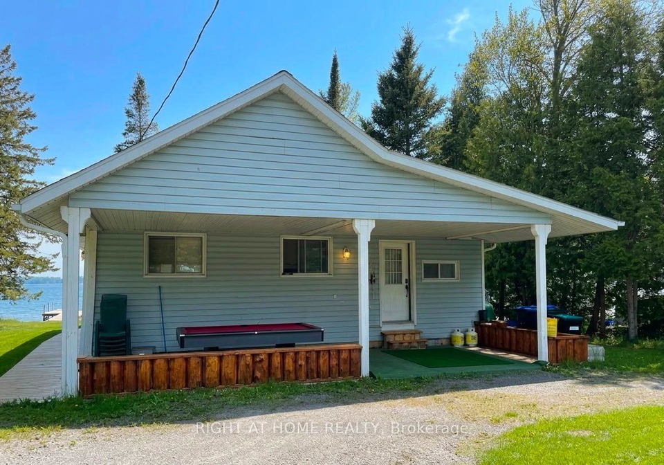 5470-penetanguishene-road-springwater-ontario-s13537462