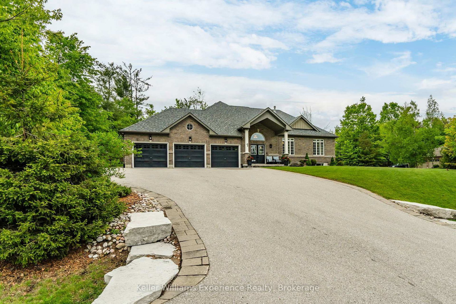 1-topaz-court-oro-medonte-ontario-s13538672