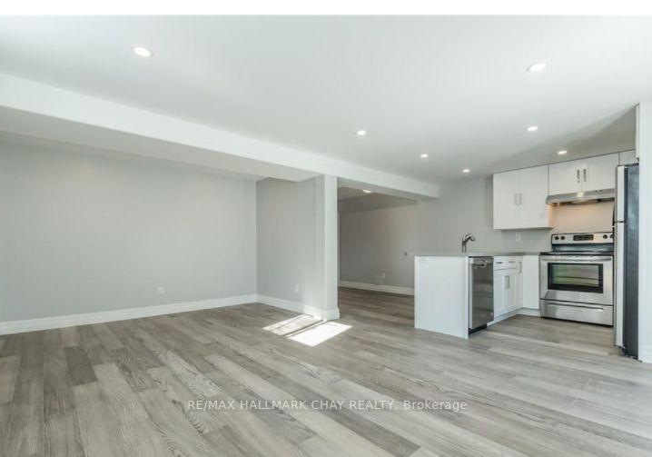 33a-grove-street-e-barrie-ontario-s13540604