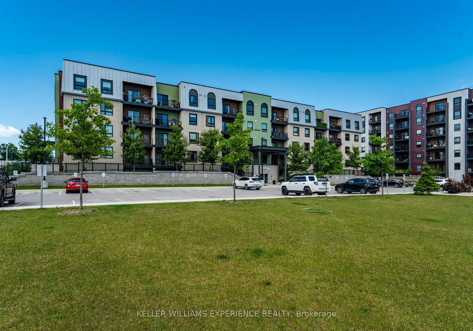 6-spice-way-barrie-ontario-s13542628