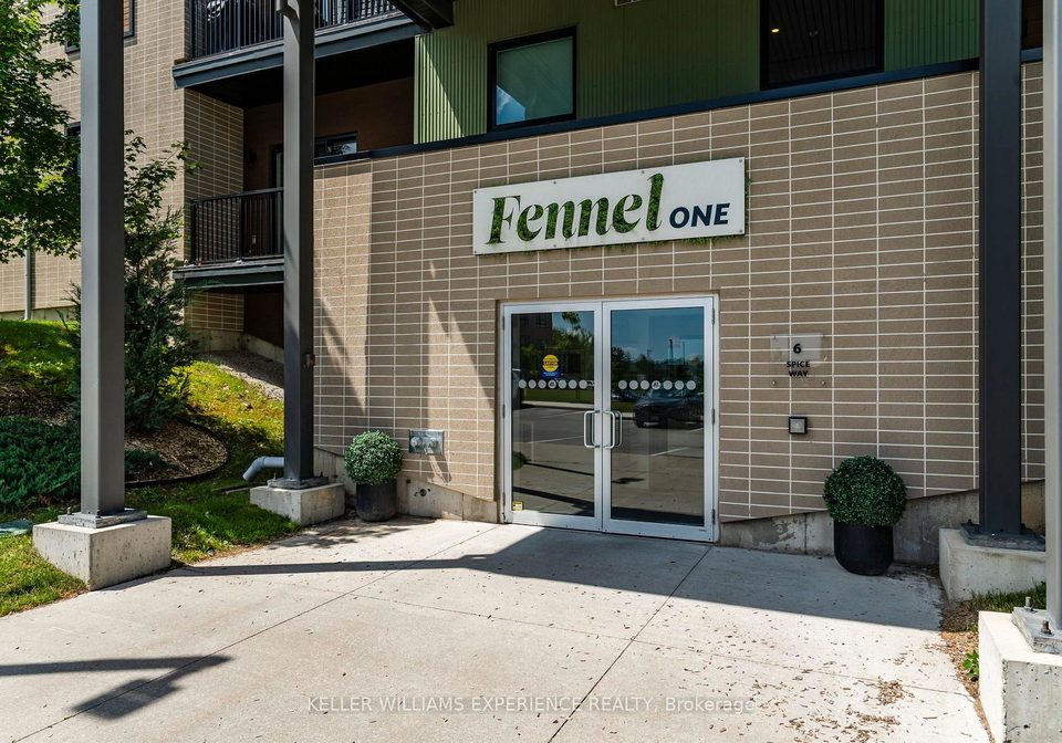 6-spice-way-barrie-ontario-s13542628