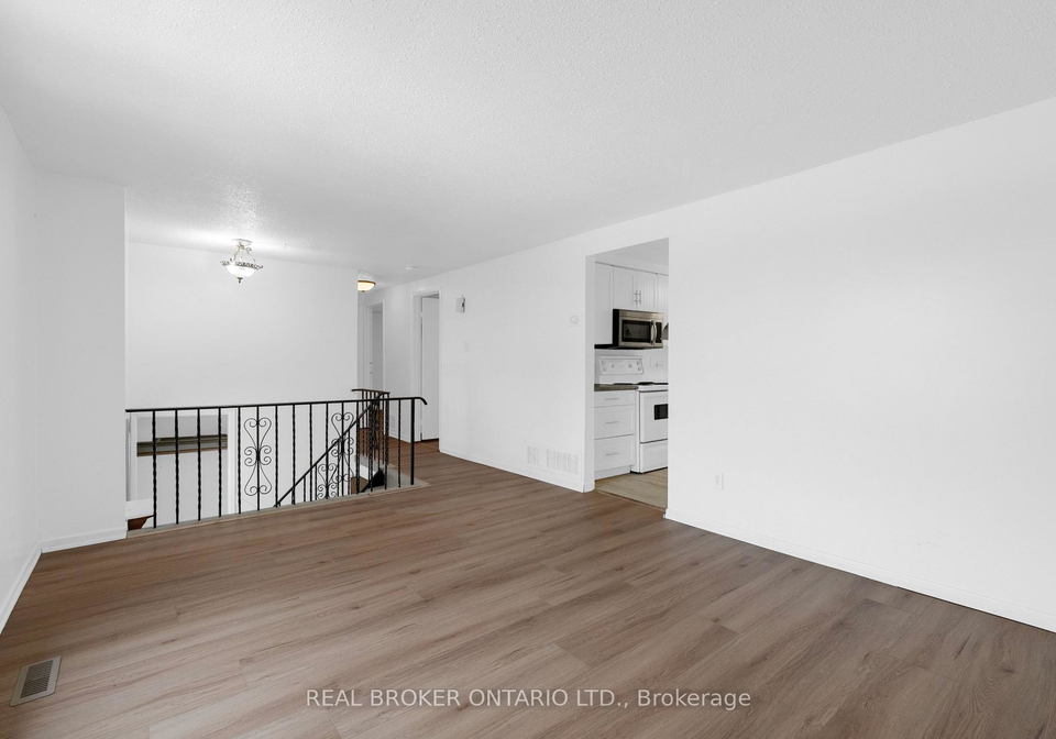 57-bernick-drive-barrie-ontario-s13543210