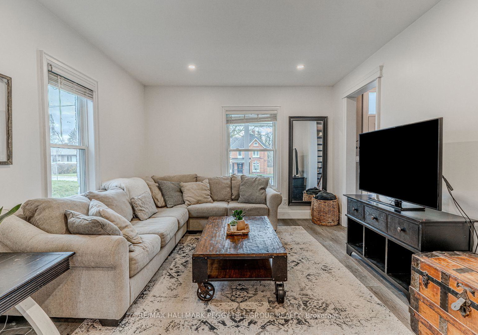 30-eugenia-street-barrie-ontario-s13543680