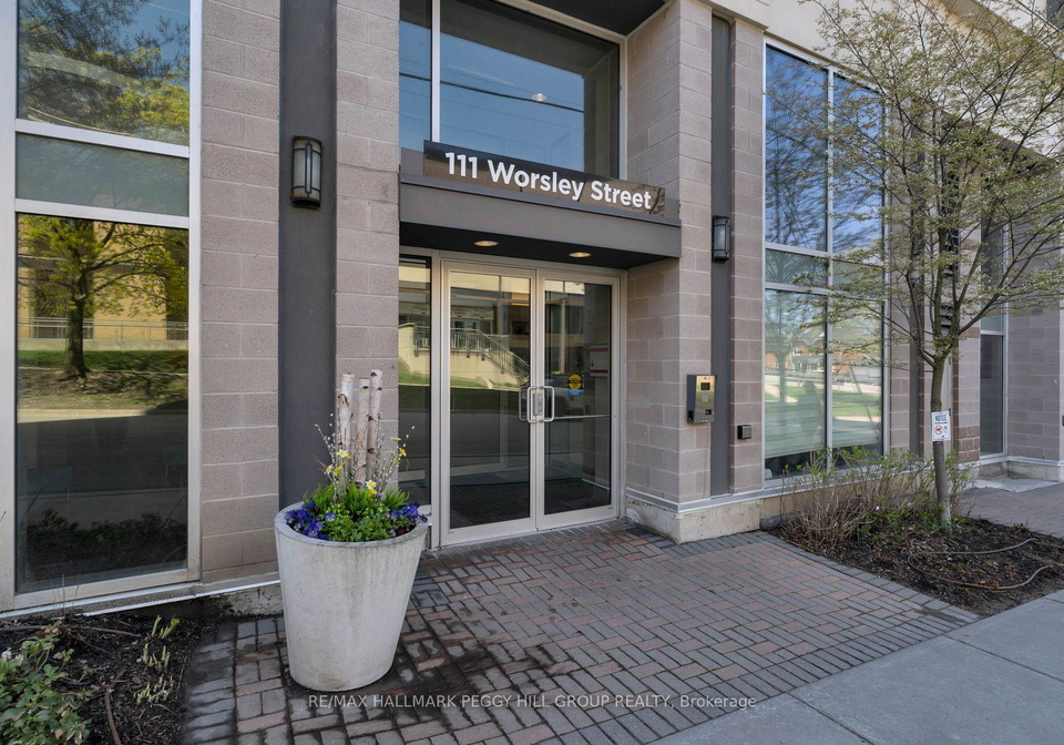 111-worsley-street-barrie-ontario-s13543908