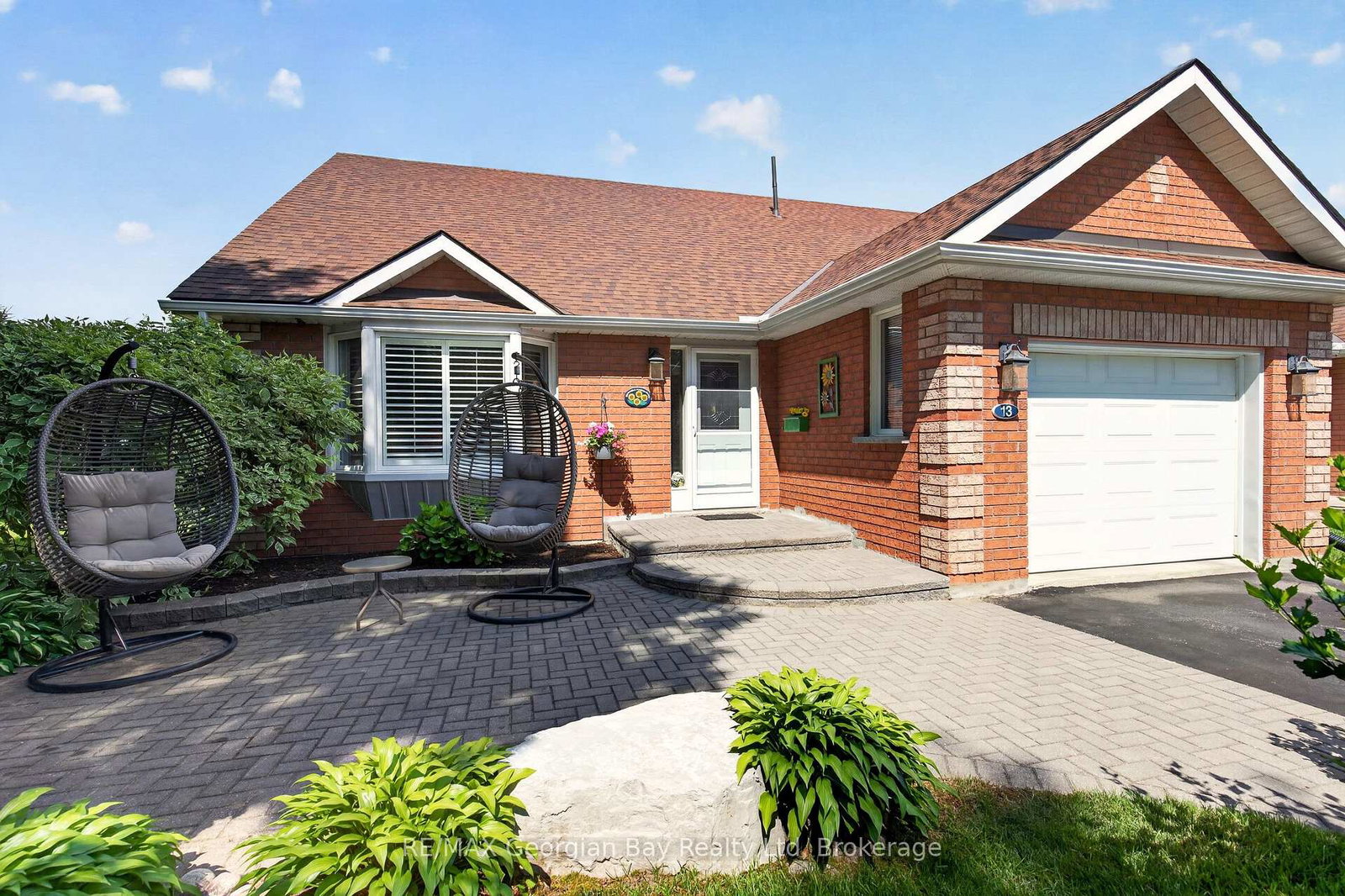 90-burke-street-penetanguishene-ontario-s13544356