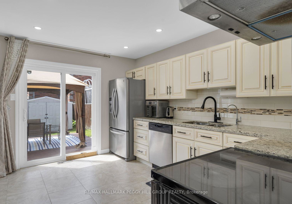 35-victorway-drive-barrie-ontario-s13544366