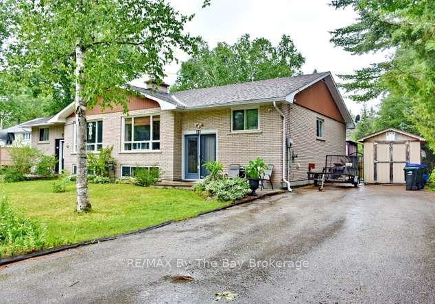 60-53rd-street-s-wasaga-beach-ontario-s13546092