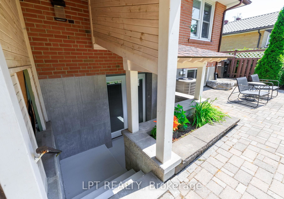 195-grove-street-e-barrie-ontario-s13547426