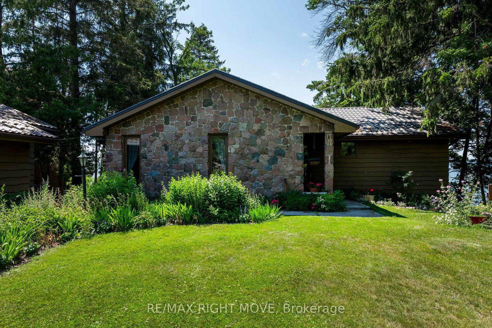 5498-fawn-bay-road-ramara-ontario-s13548146