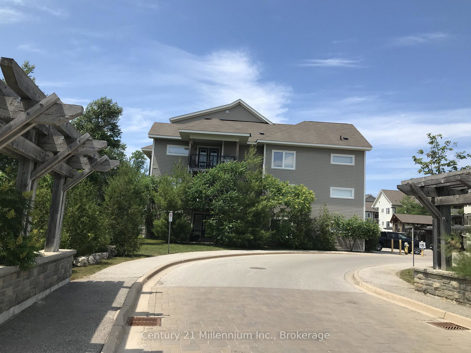2-brandy-lane-drive-collingwood-ontario-s13548952