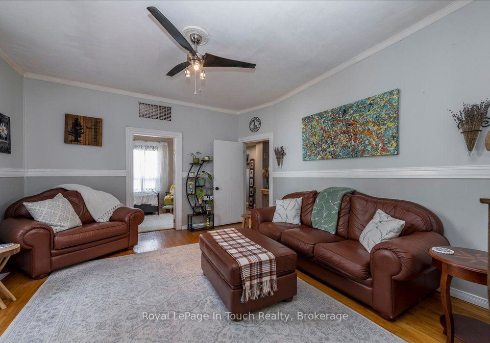 4-gray-street-severn-ontario-s13550662