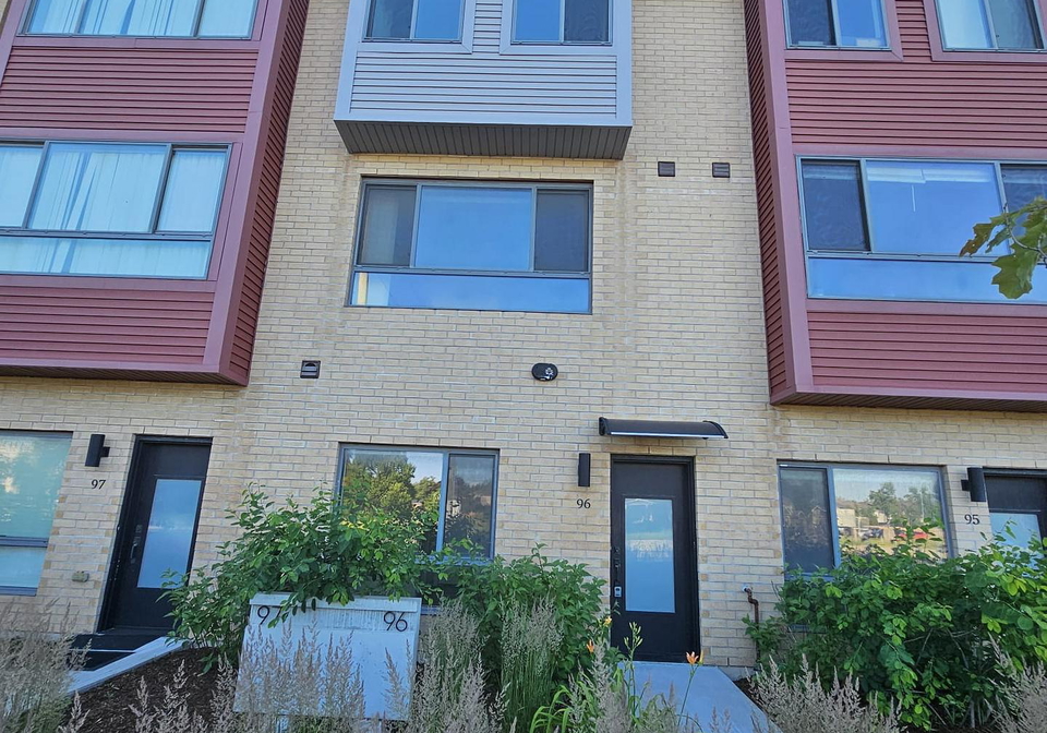 369-essa-road-barrie-ontario-s13552442