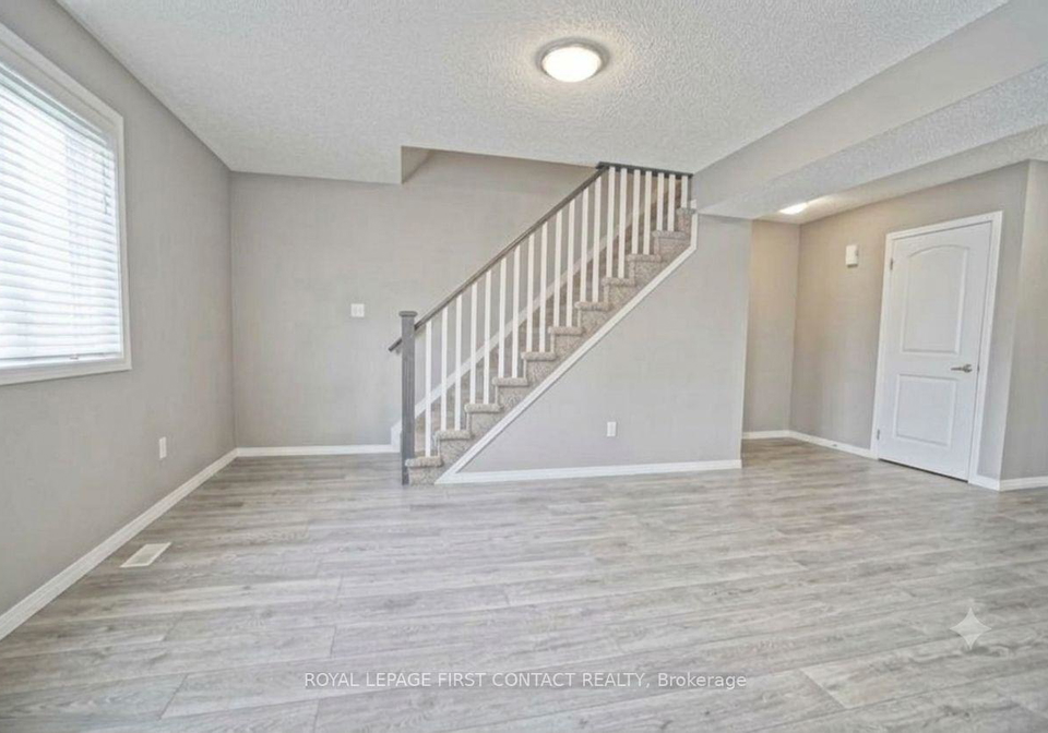 17-cheltenham-road-barrie-ontario-s13555400