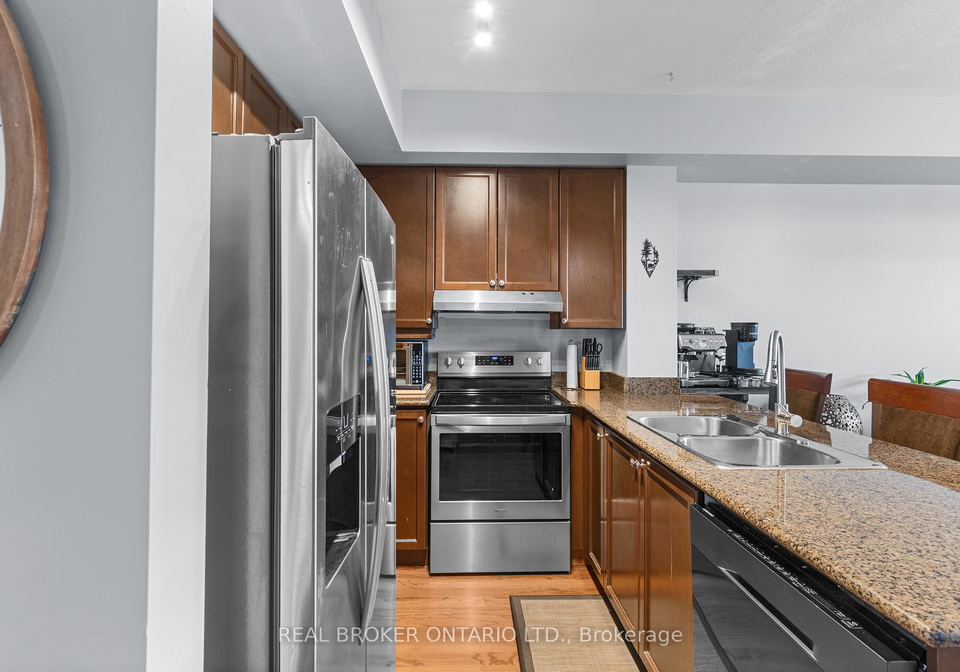 1-shipyard-lane-collingwood-ontario-s13555554