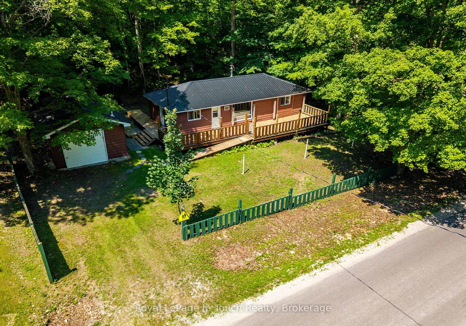 1558-champlain-road-tiny-ontario-s13557406