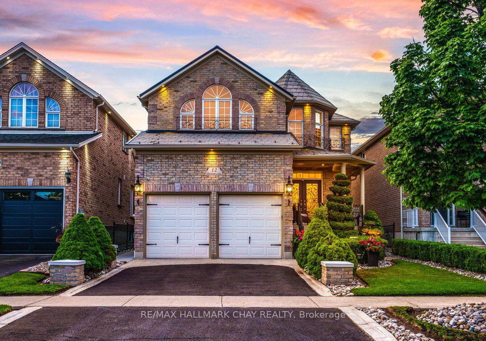 12-parisian-crescent-barrie-ontario-s13557606