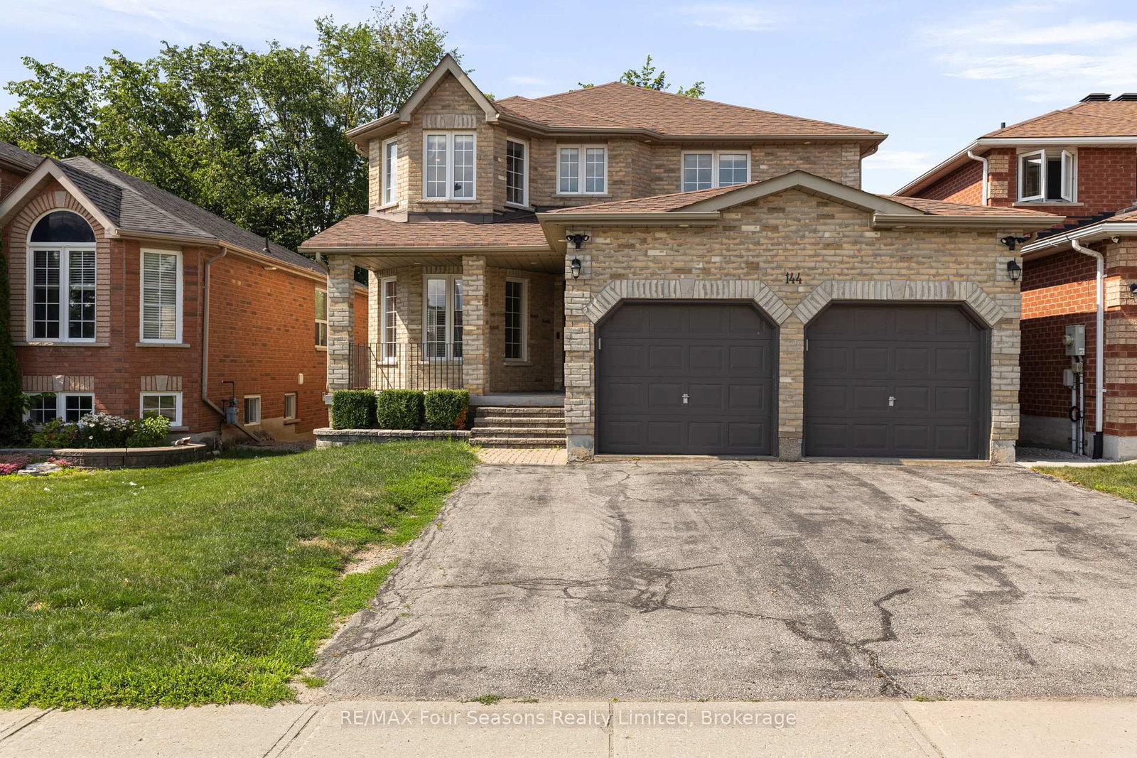 144-country-lane-barrie-ontario-s13560424