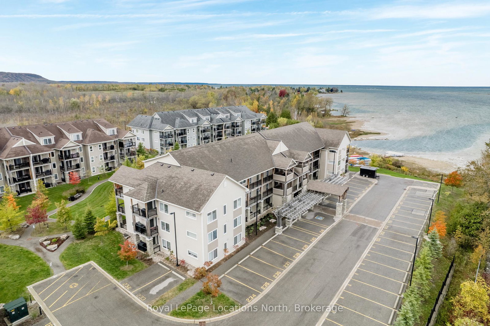 4-cove-court-collingwood-ontario-s13560526