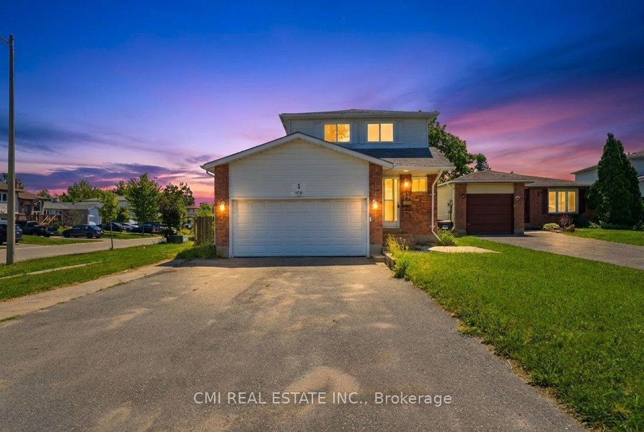1-mccuaig-court-barrie-ontario-s13561366