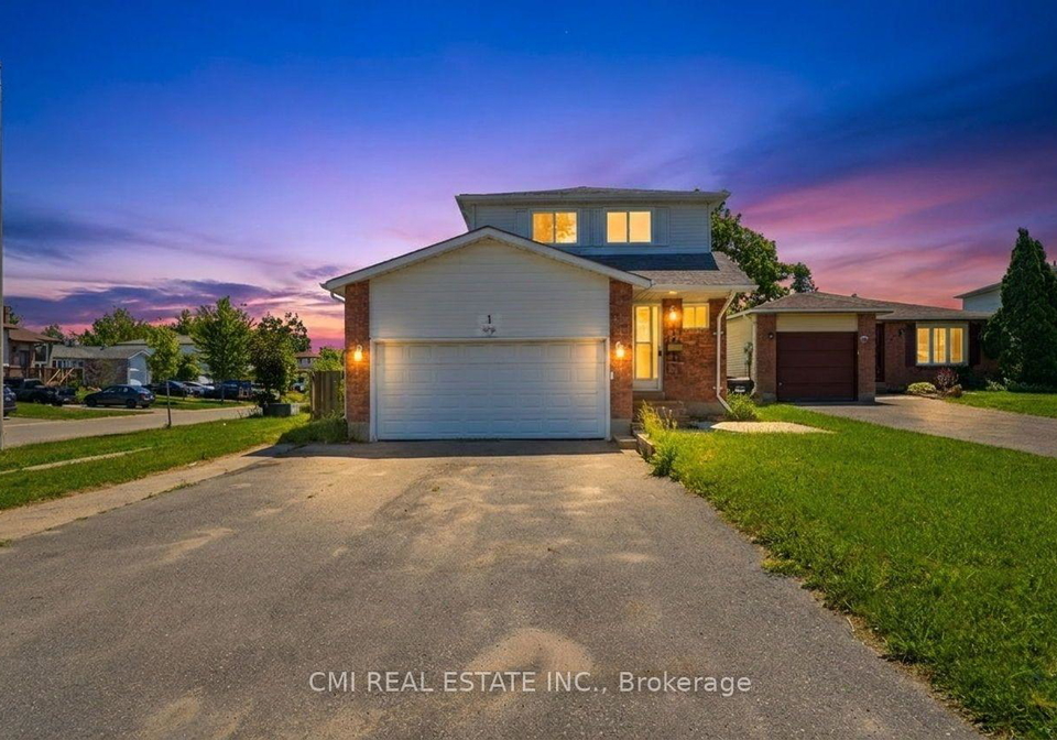 1-mccuaig-court-barrie-ontario-s13561366