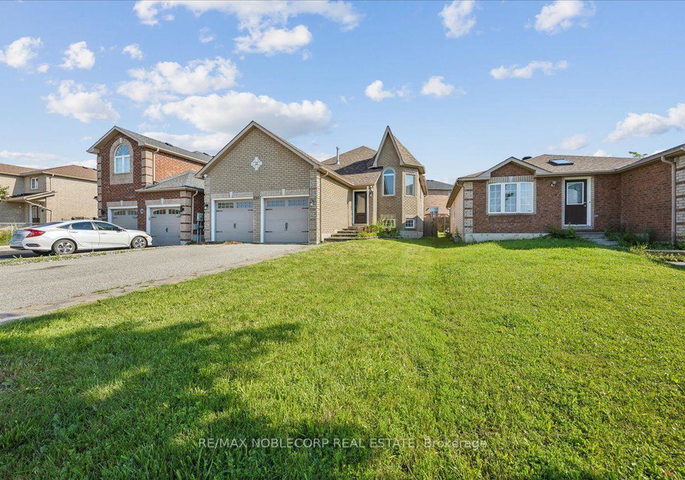 210-dunsmore-lane-barrie-ontario-s13561962