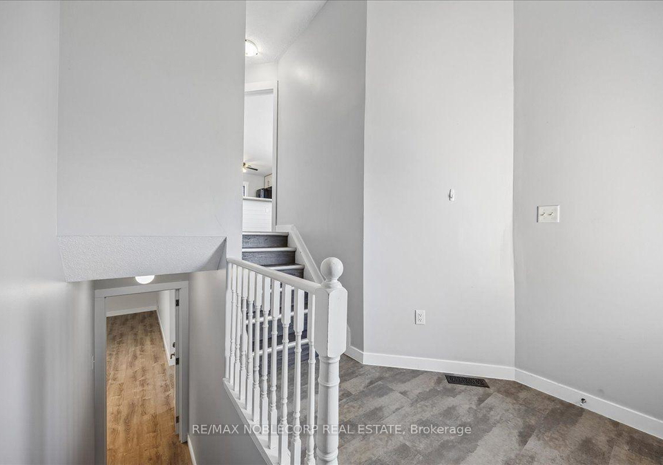 210-dunsmore-lane-barrie-ontario-s13561962
